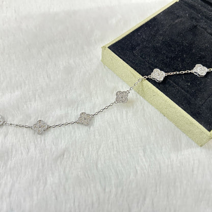[Max Jewelry ]CLOVER 6 MOTIF DIAMOND BRACELET