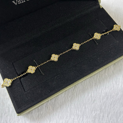 [Max Jewelry ]CLOVER 6 MOTIF DIAMOND BRACELET