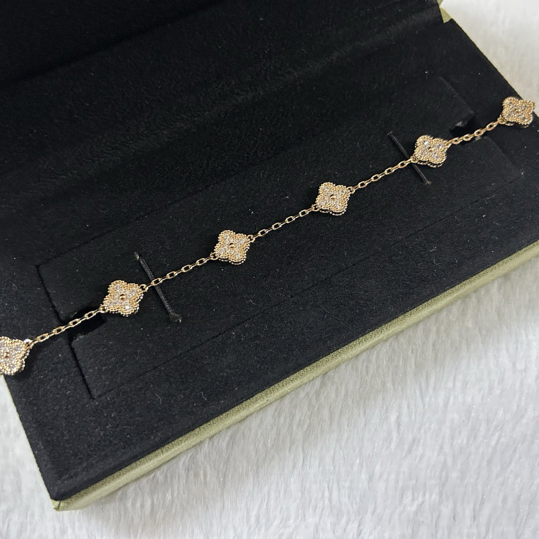 [Max Jewelry ]CLOVER 6 MOTIF DIAMOND BRACELET