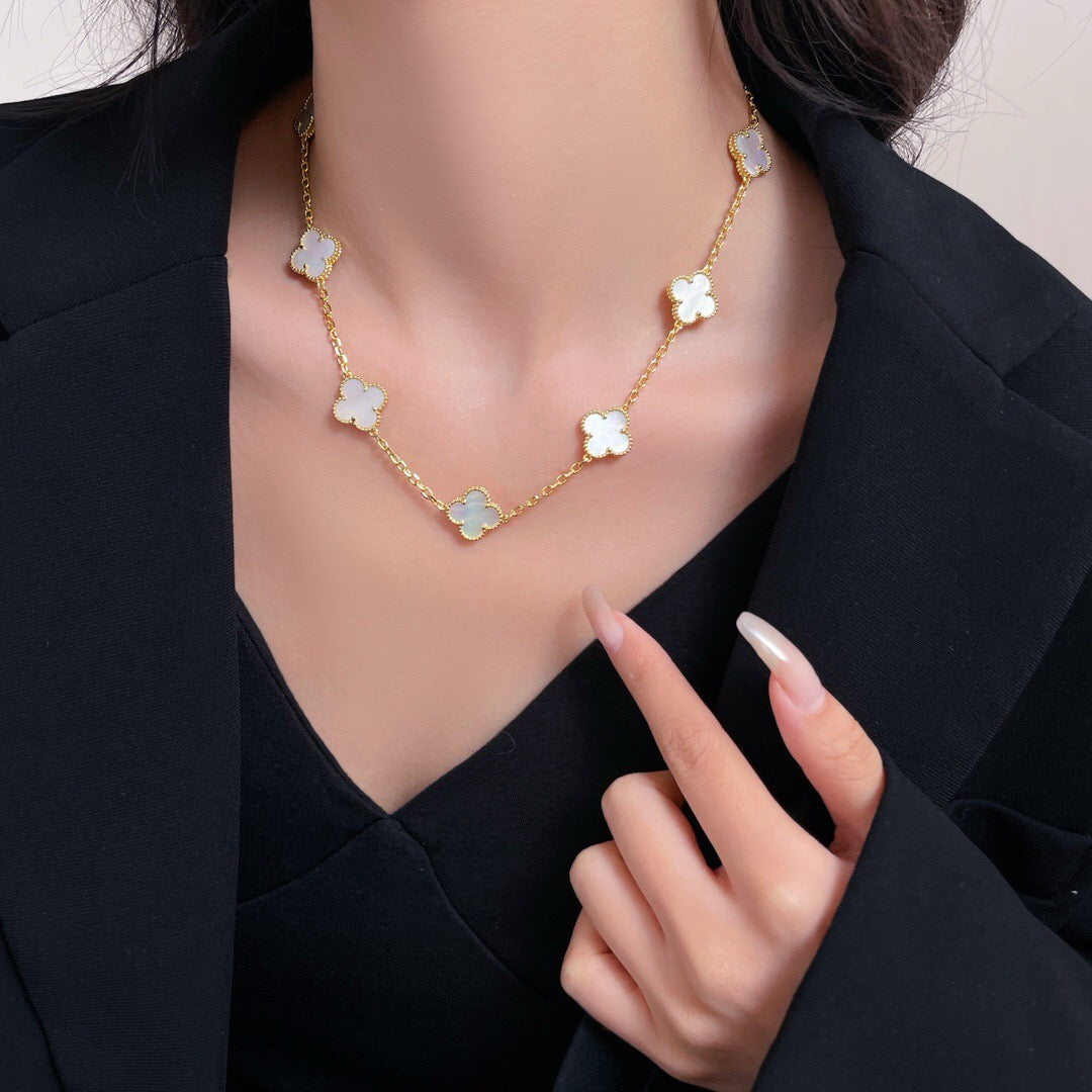 [Max Jewelry ]CLOVER 10 MOTIFS WHITE MOTHER OF PEARL NECKLACE