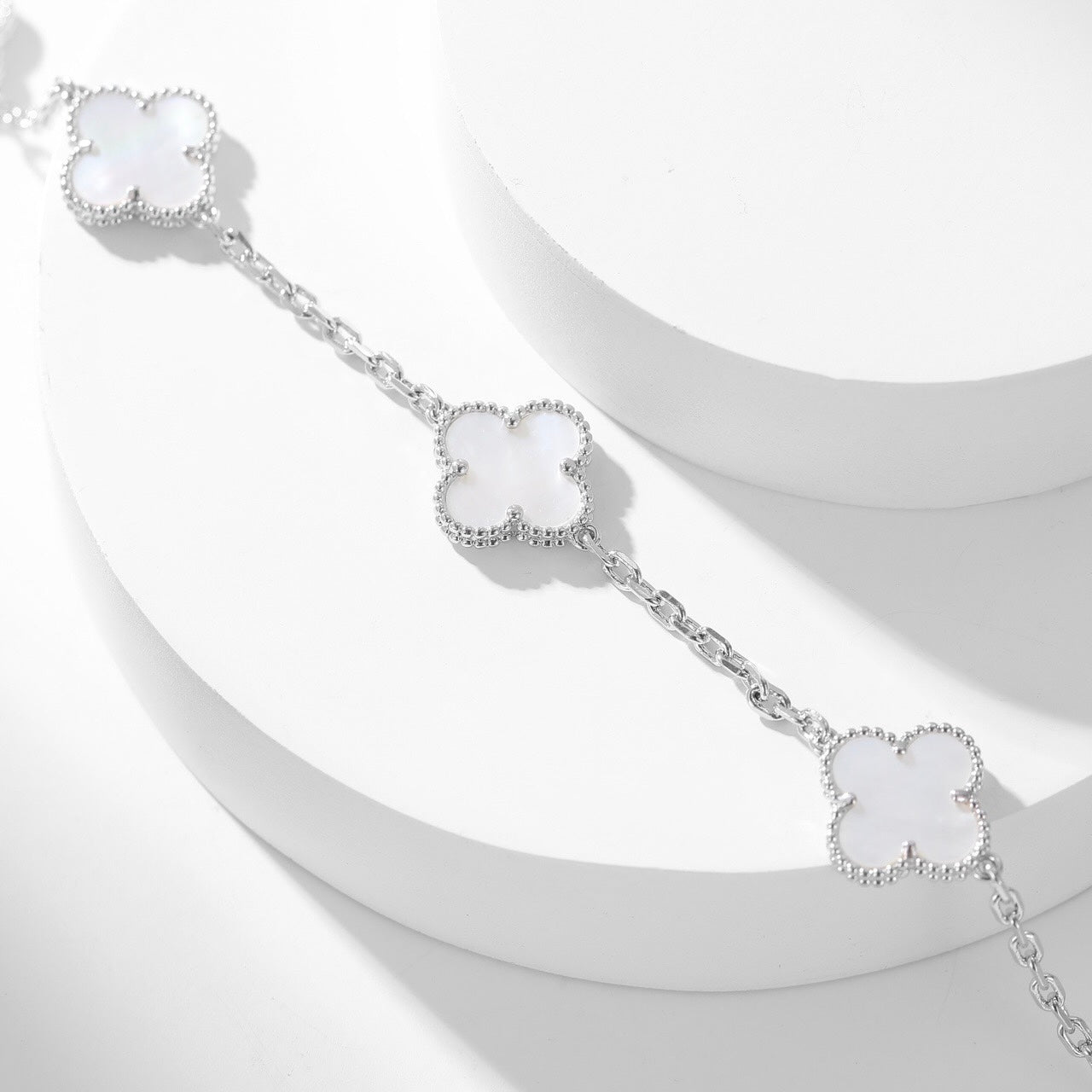 [Max Jewelry ]CLOVER 10 MOTIFS WHITE MOTHER OF PEARL NECKLACE
