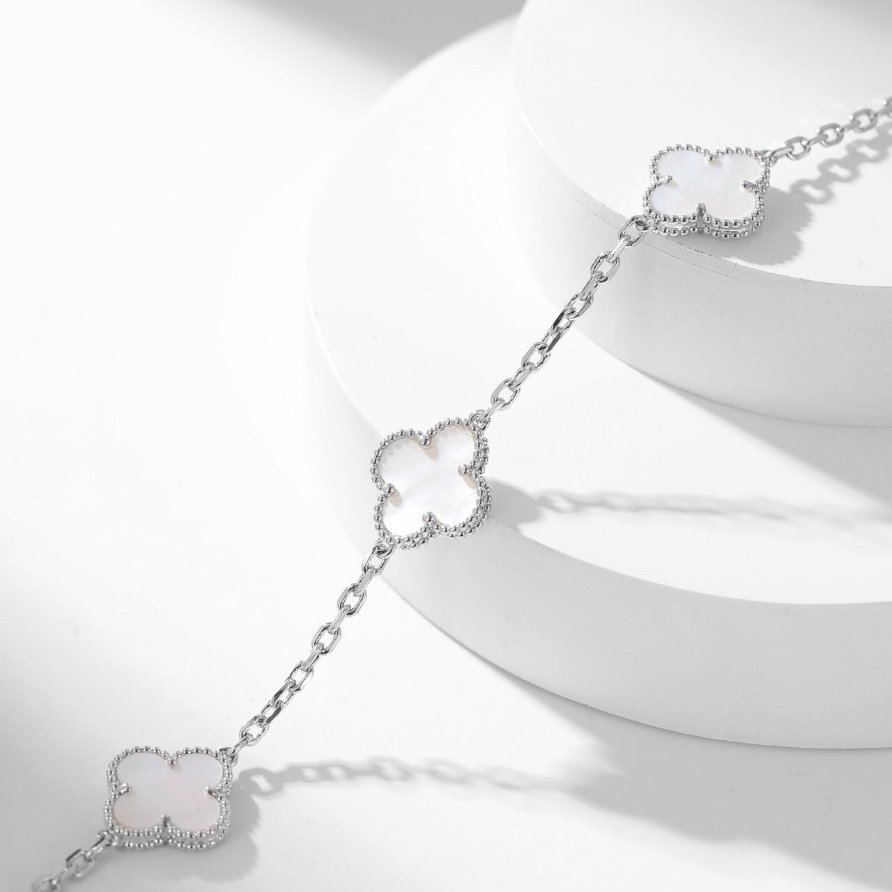 [Max Jewelry ]CLOVER 10 MOTIFS WHITE MOTHER OF PEARL NECKLACE