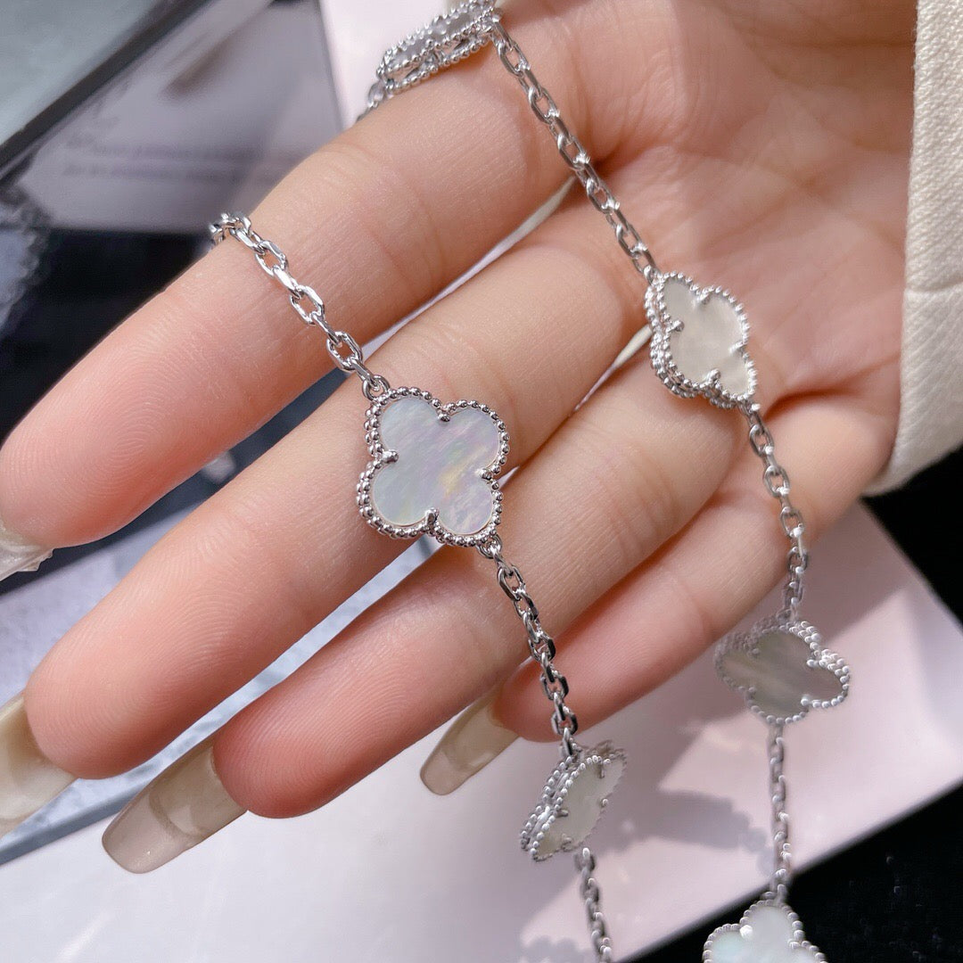 [Max Jewelry ]CLOVER 10 MOTIFS WHITE MOTHER OF PEARL NECKLACE