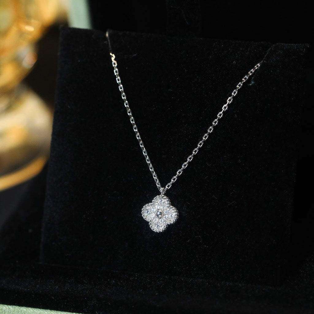 [Plus&Max]CLOVER MINI 9.5MM PENDANT DIAMOND NECKLACE