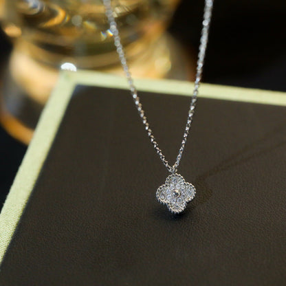 [Max Jewelry ]CLOVER MINI 9.5MM PENDANT DIAMOND NECKLACE