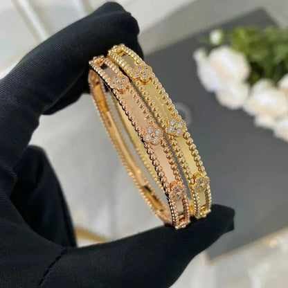 [Max Jewelry ]CLOVER BRACELET 4MM DIAMONDS