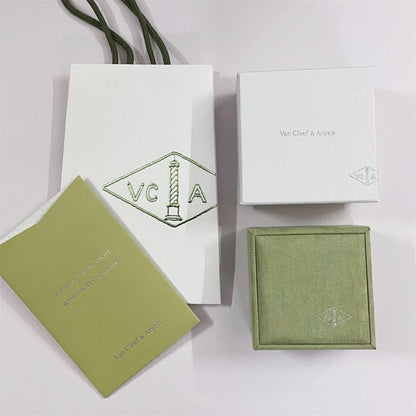 [Max Jewelry ]VA CLOVER BRACELET NECKLACE RING BOX GIFT BAG