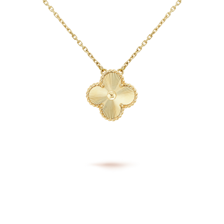 [Max Jewelry ]CLOVER 15MM LASER NECKLACE