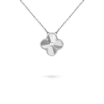 [Max Jewelry ]CLOVER 15MM LASER NECKLACE SILVER