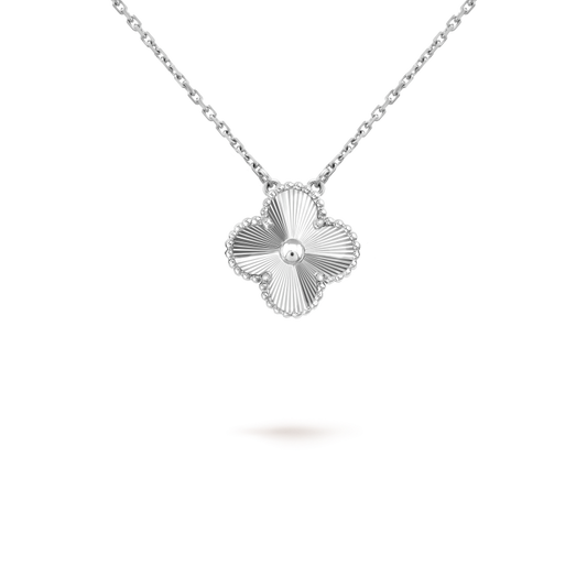 [Max Jewelry ]CLOVER 15MM LASER NECKLACE SILVER