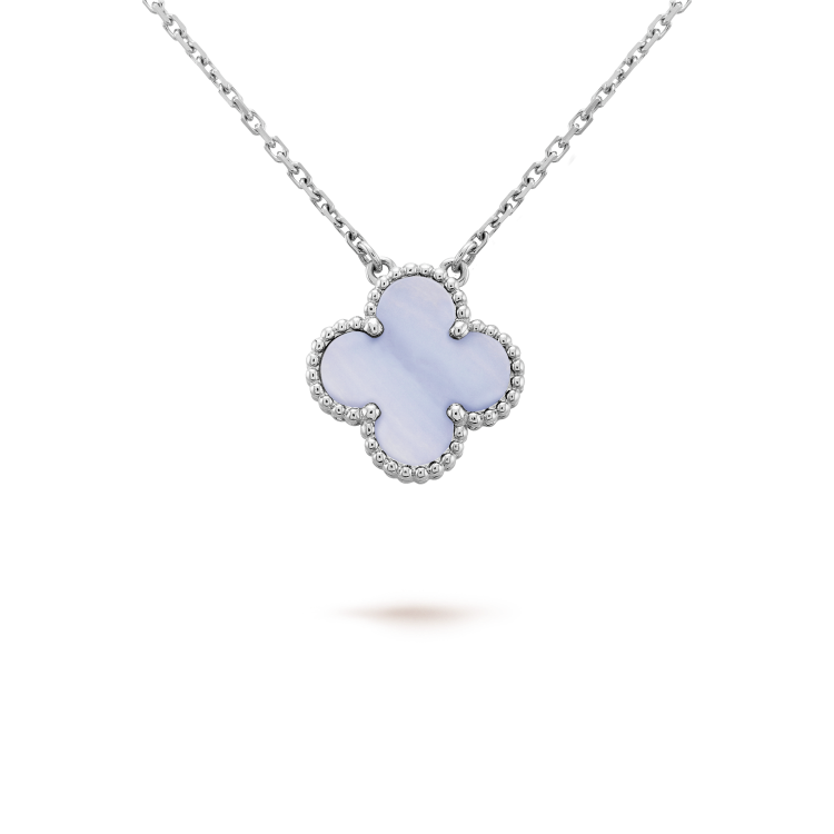 [Max Jewelry ]CLOVER 15MM BLUE CHALCEDONY NECKLACE SILVER