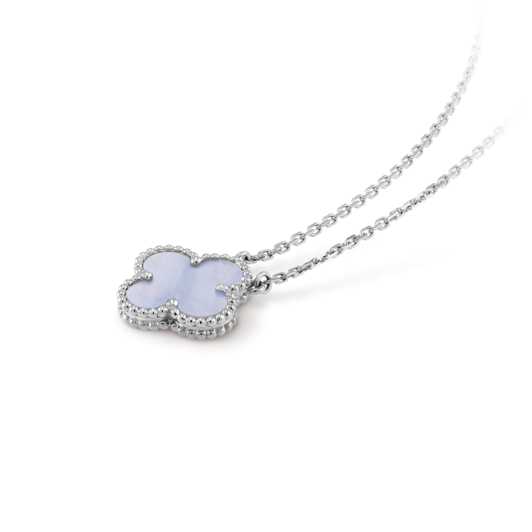 [Max Jewelry ]CLOVER 15MM BLUE CHALCEDONY NECKLACE SILVER
