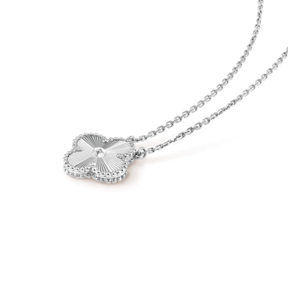 [Max Jewelry ]CLOVER 15MM LASER NECKLACE SILVER