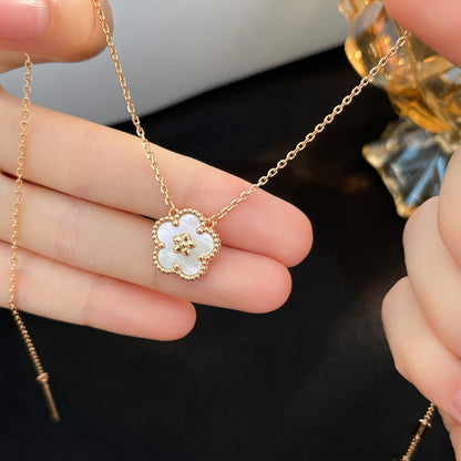 [Max Jewelry ]LUCKY  WHITE MOP  PLUM BLOSSOM NECKLACE