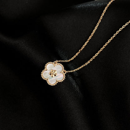 [Max Jewelry ]LUCKY  WHITE MOP  PLUM BLOSSOM NECKLACE