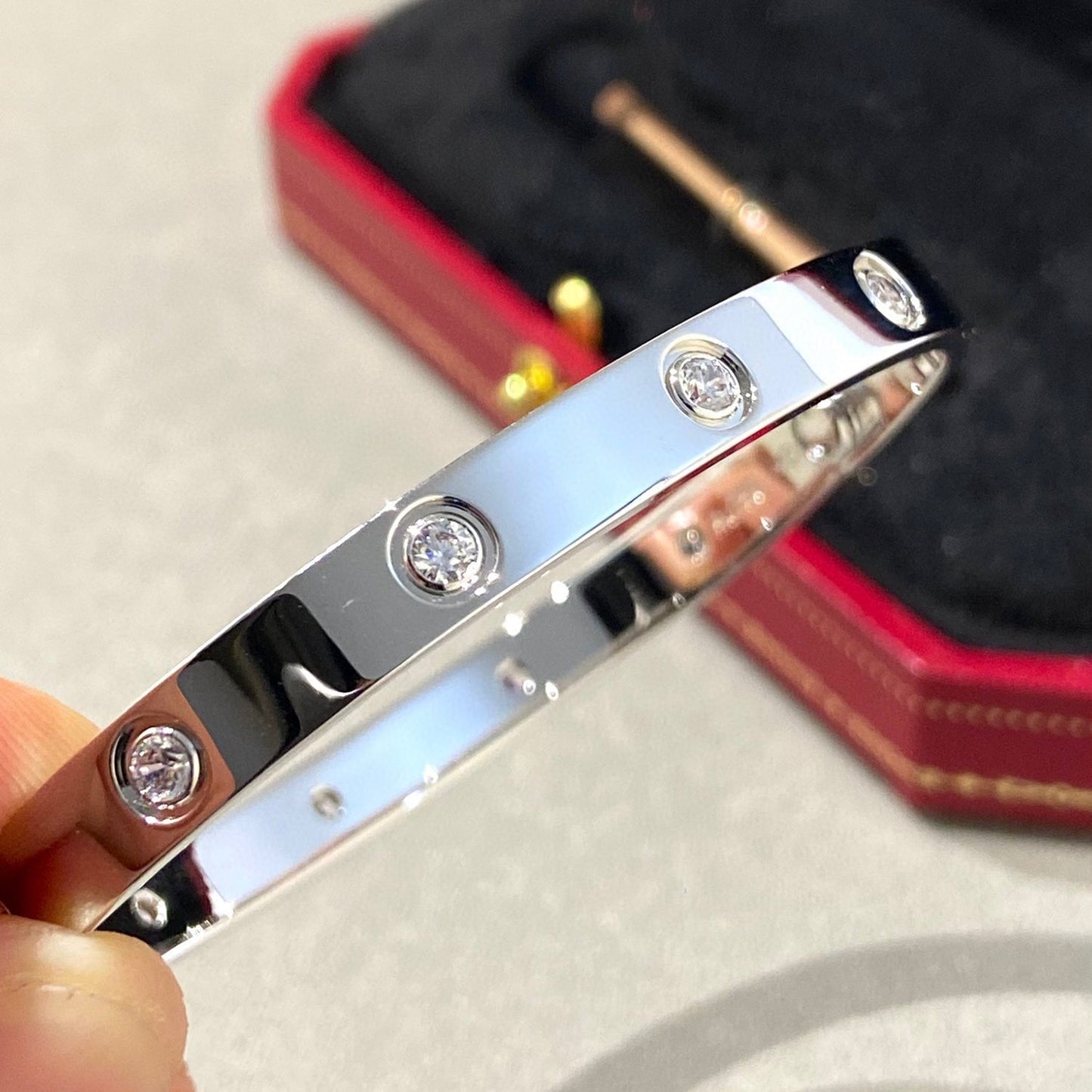 [Max Jewelry ]LOVE BRACELET 6.1MM 10 DIAMONDS