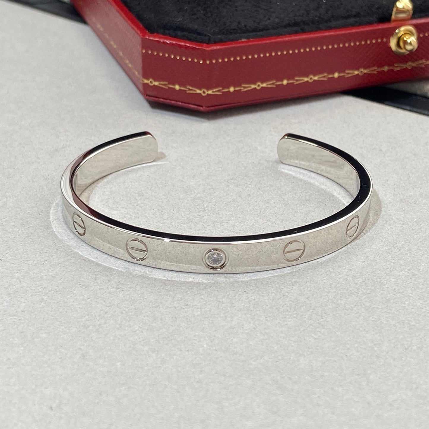 [Max Jewelry ]LOVE BRACELET 6.1MM 1 DIAMOND OPEN CUFF