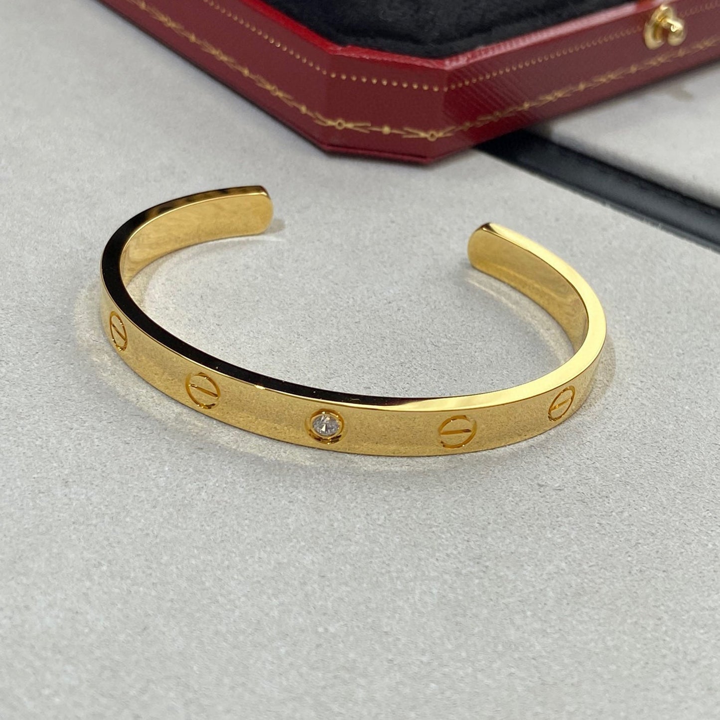 [Max Jewelry ]LOVE BRACELET 6.1MM 1 DIAMOND OPEN CUFF
