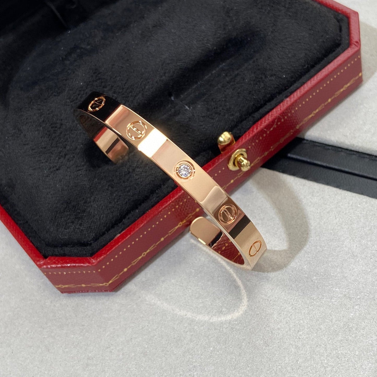 [Max Jewelry ]LOVE BRACELET 6.1MM 1 DIAMOND OPEN CUFF