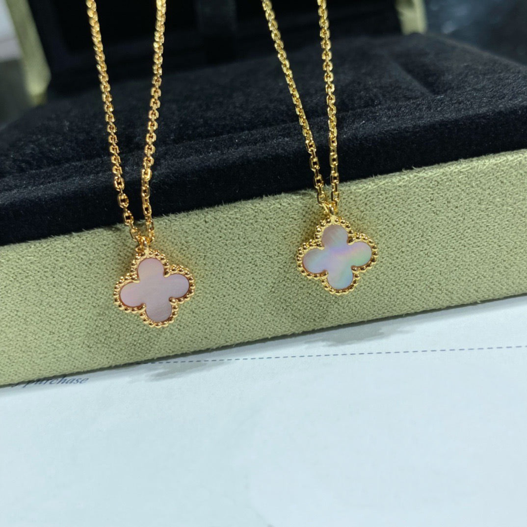 [Max Jewelry ]CLOVER 15MM PINK MOTHER-OF-PEARL SINGLE FLOWER NECKLACE