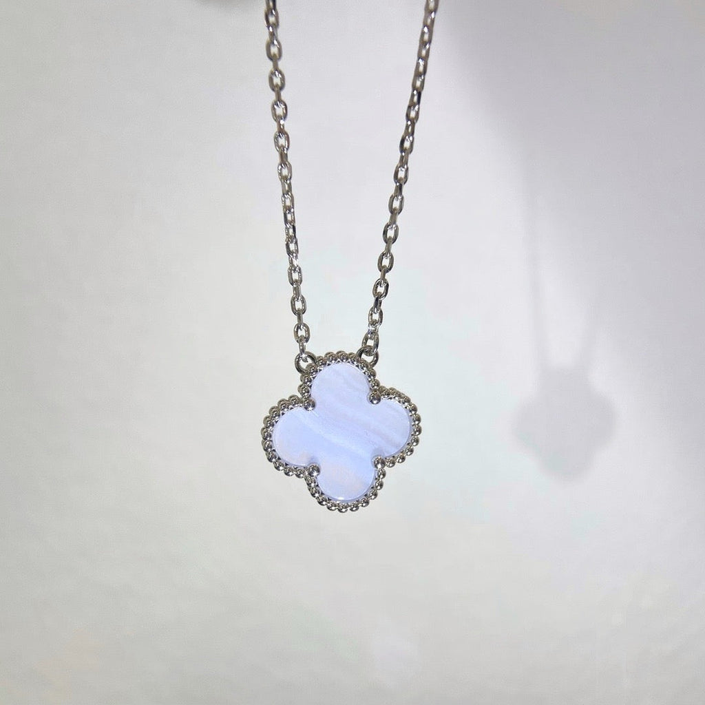 [Plus&Max]CLOVER 15MM BLUE CHALCEDONY NECKLACE SILVER