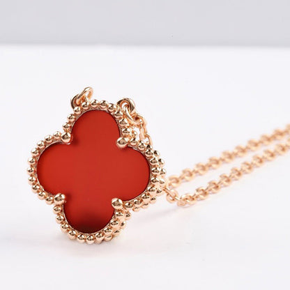 [Max Jewelry ]CLOVER 15MM CARNELIAN SINGLE FLOWER NECKLACE