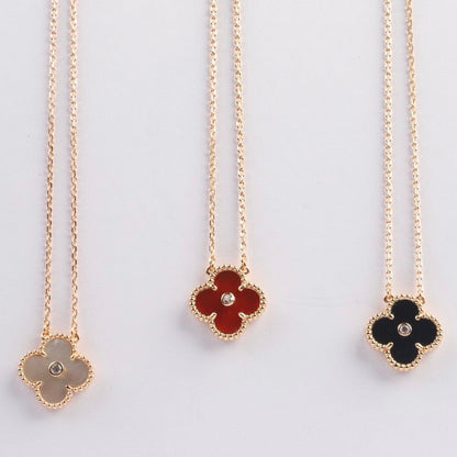 [Max Jewelry ]CLOVER 15MM DIAMOND CARNELIAN NECKLACE