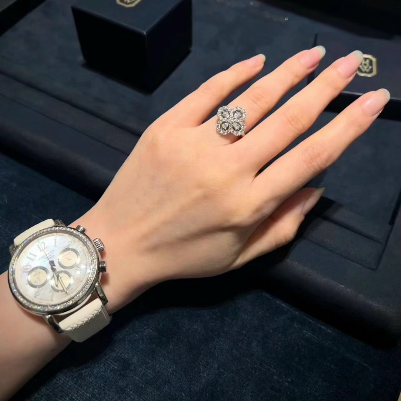 [Max Jewelry ]LOOP RING FULL MOTIF DIAMOND 16MM SILVE