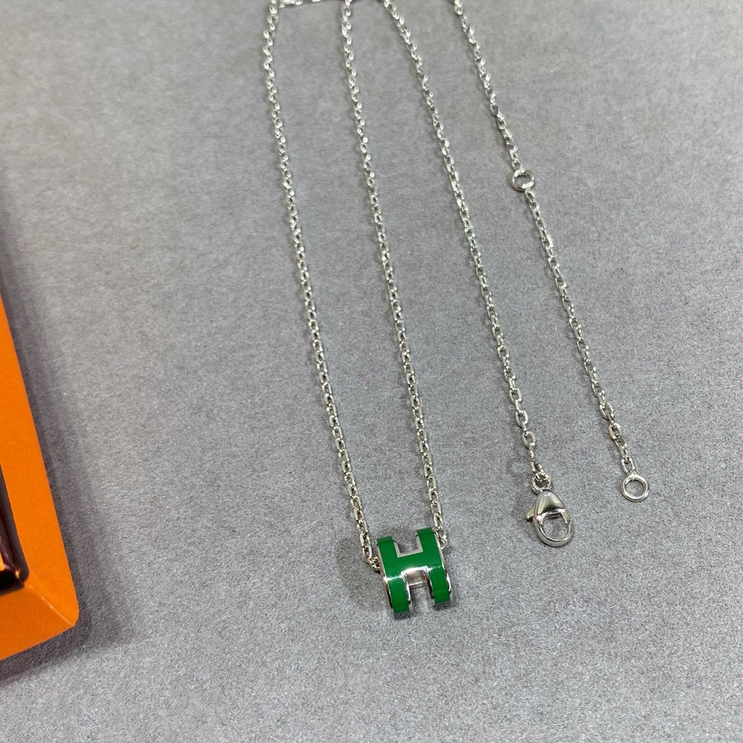 [Max Jewelry ]POP H GREEN NECKLACE SILVER AND GOLD