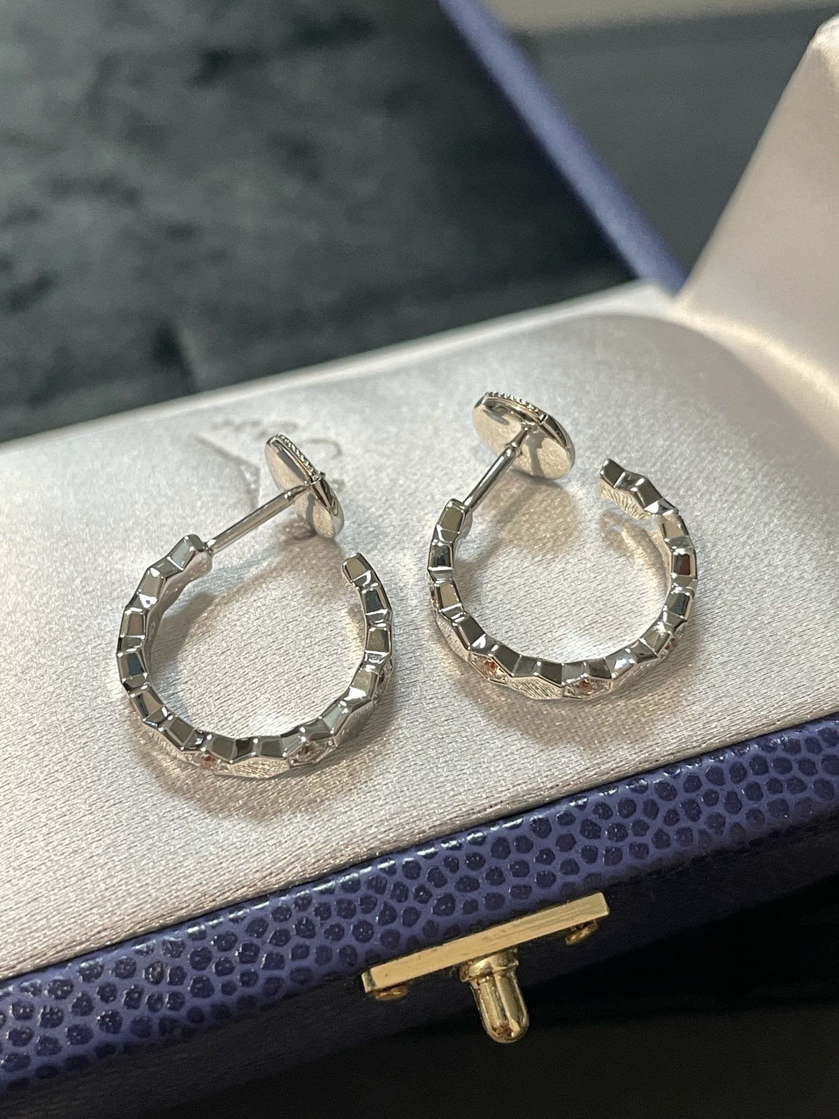 [Plus&Max]Hollow Design Four-Leaf Clover Flower Shape Earrings