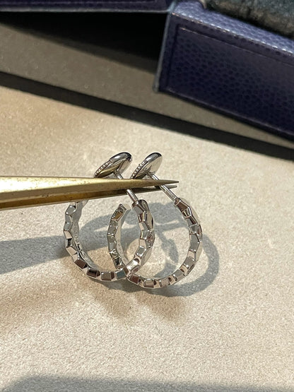 [Max Jewelry ]Hollow Design Four-Leaf Clover Flower Shape Earrings