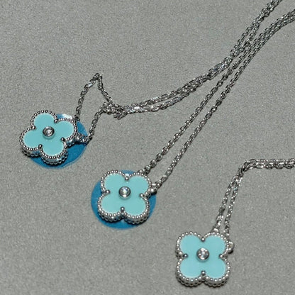[Max Jewelry ]CLOVER 1 DIAMOND LIGHT BLUE SILVER NECKLACE
