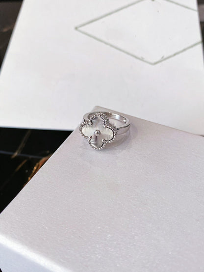 [Max Jewelry ]CLOVER SILVER RING