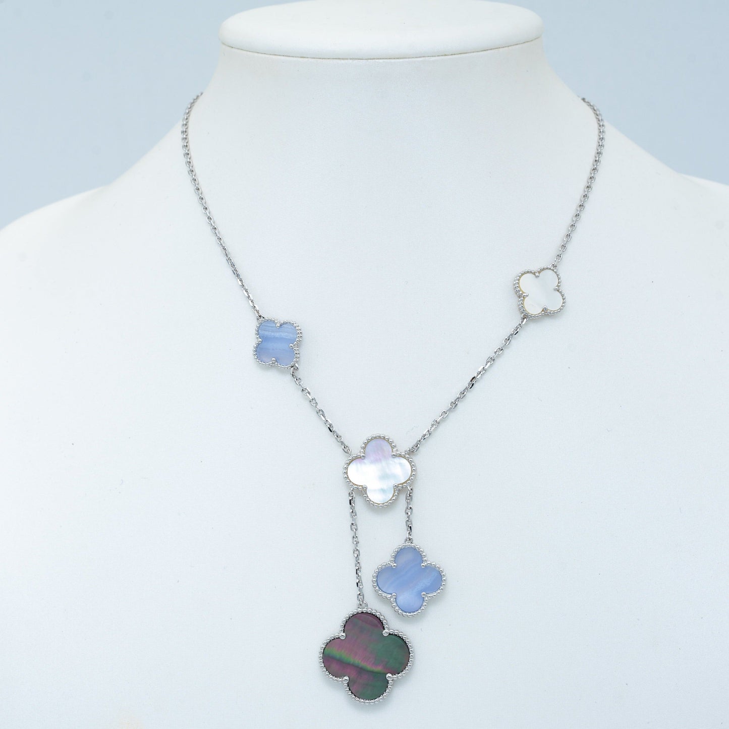 [Max Jewelry ]CLOVER MOP CHALCEDONY NECKLACE SILVER 6 MOTIF