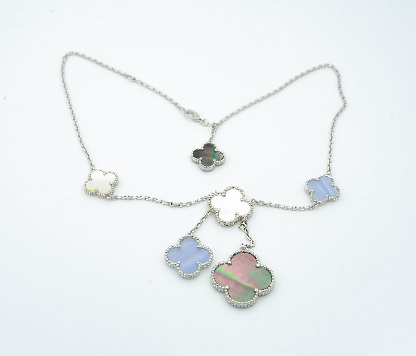 [Max Jewelry ]CLOVER MOP CHALCEDONY NECKLACE SILVER 6 MOTIF