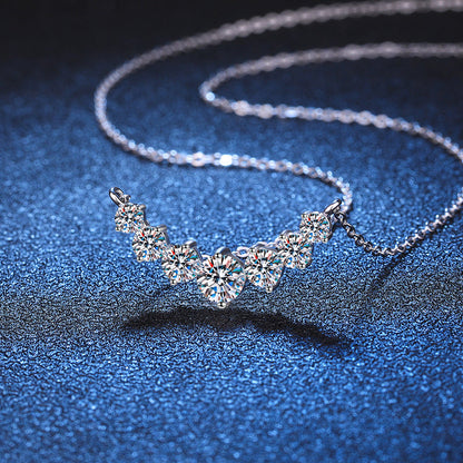 [Plus&Max]MINIMALIST CURVED SMILE MOISSANITE NECKLACE