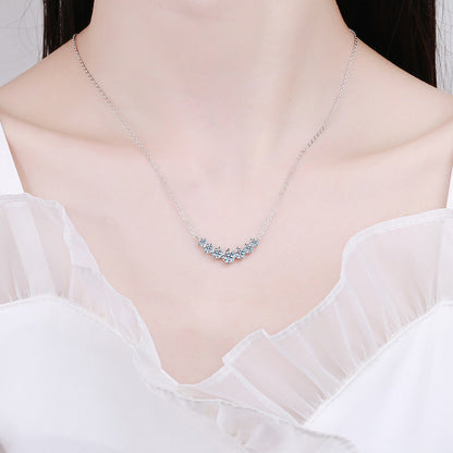 [Plus&Max]MINIMALIST CURVED SMILE MOISSANITE NECKLACE