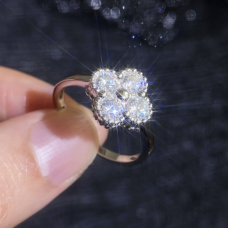 [Plus&Max]ELEGANT FOUR-LEAF CLOVER MOISSANITE RING