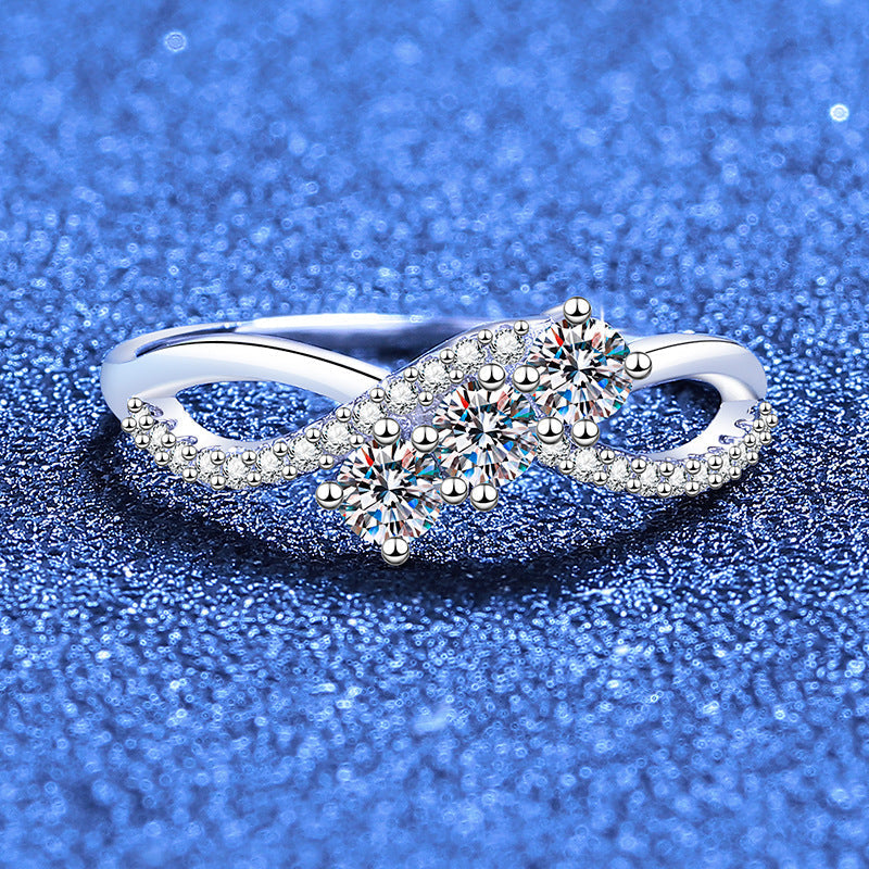 [Plus&Max]INTERTWINING LOVE MOISSANITE RING
