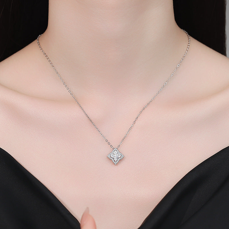 [Plus&Max]STAR-CLOVER MOISSANITE NECKLACE