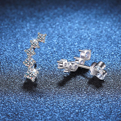 [Plus&Max]SPARKLING SMILE ARC MOISSANITE STUD EARRINGS