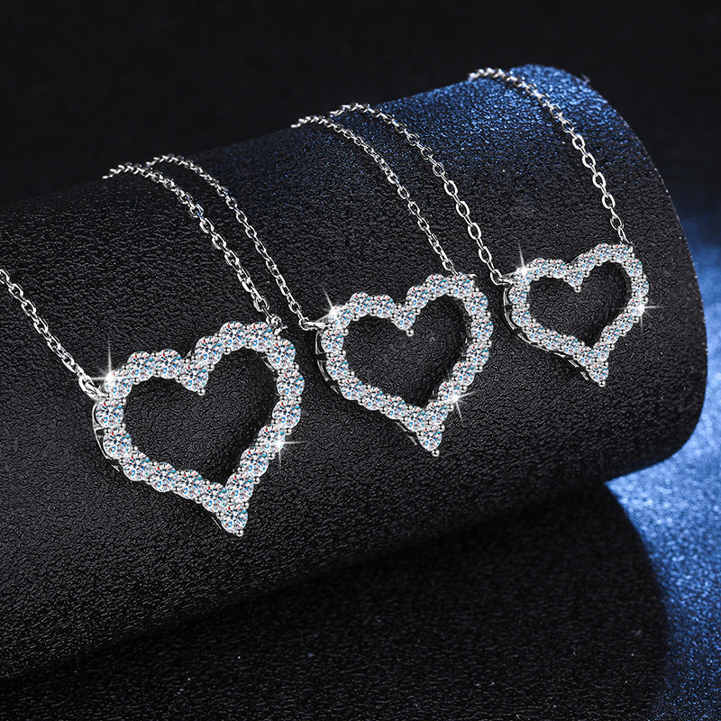 [Plus&Max]ROMANTIC HEART MOISSANITE PENDANT NECKLACE