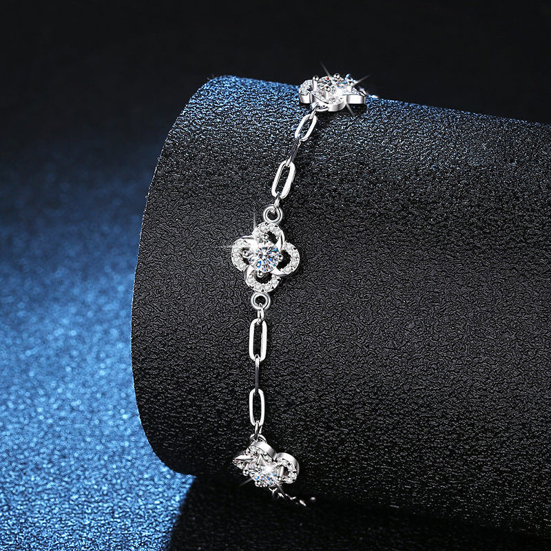 [Plus&Max]TRIPLE-CLOVER MOISSANITE BRACELET