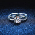 [Plus&Max]ELEGANT 4-PRONG CROSSOVER MOISSANITE ENGAGEMENT RING