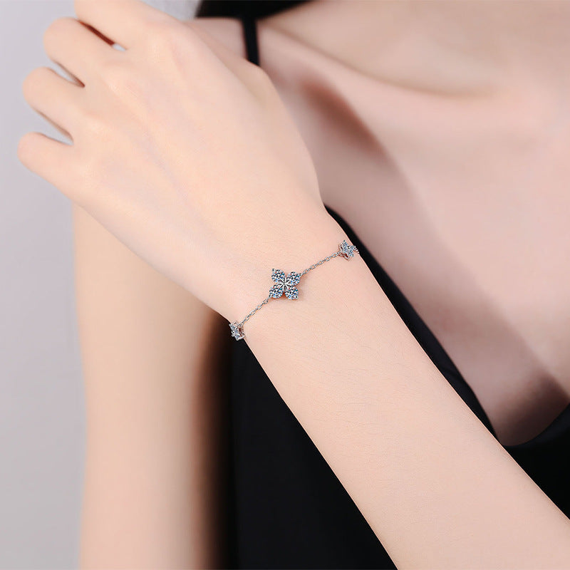 [Plus&Max]CLOVER LUCKY CHARM MOISSANITE BRACELET