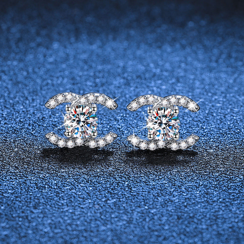 [Plus&Max]CHIC INTERLOCKING DOUBLE-C MOISSANITE STUD EARRINGS