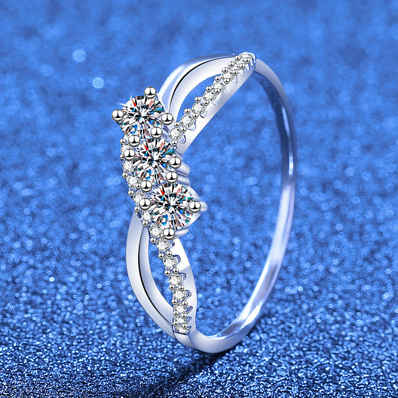 [Plus&Max]INTERTWINING LOVE MOISSANITE RING