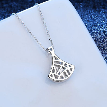 [Plus&Max]ELEGANT FAN-SHAPED MOISSANITE PENDANT NECKLACE