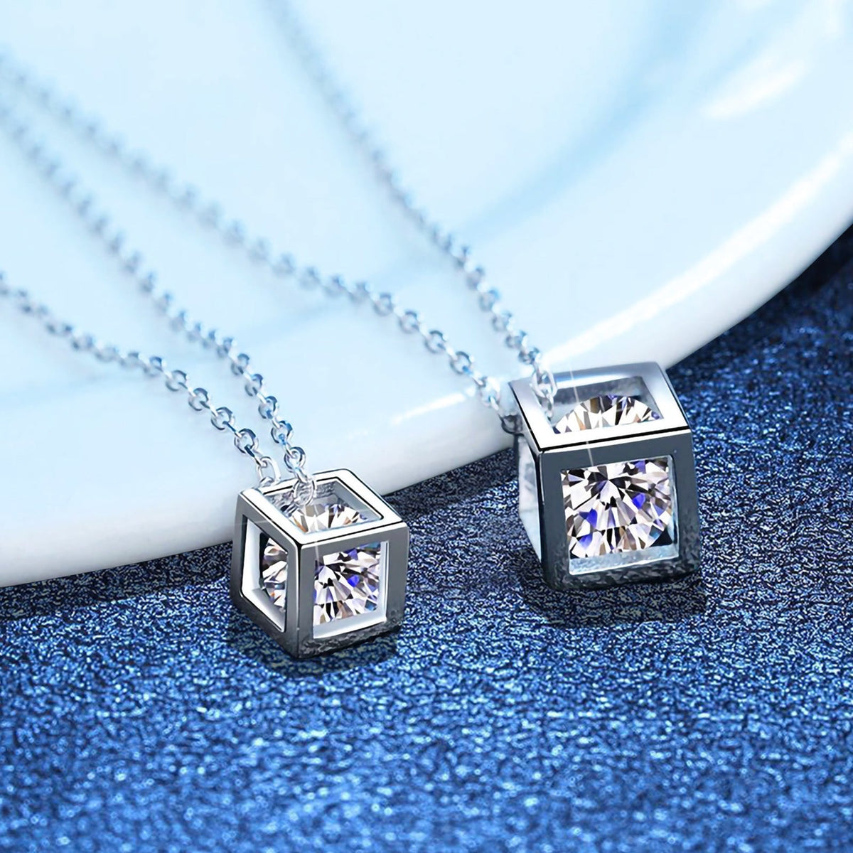 [Plus&Max]GEOMETRIC SUGAR-CUBE MOISSANITE NECKLACE