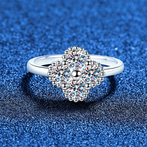 [Plus&Max]ELEGANT FOUR-LEAF CLOVER MOISSANITE RING